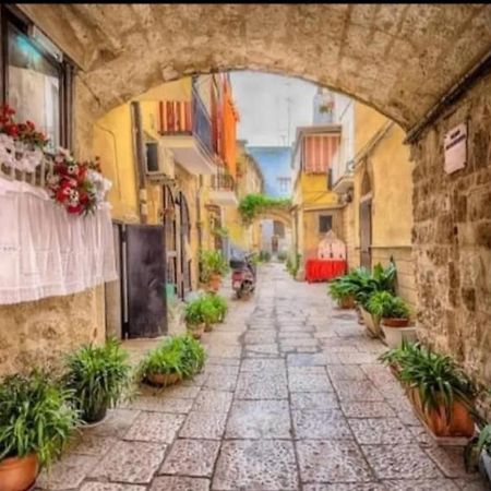 L'Incanto Del Borgo Antico- Locazione Turistica Bari Luaran gambar