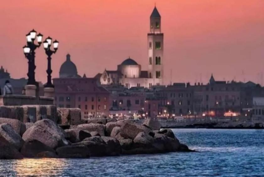 L'Incanto Del Borgo Antico- Locazione Turistica Bari Luaran gambar